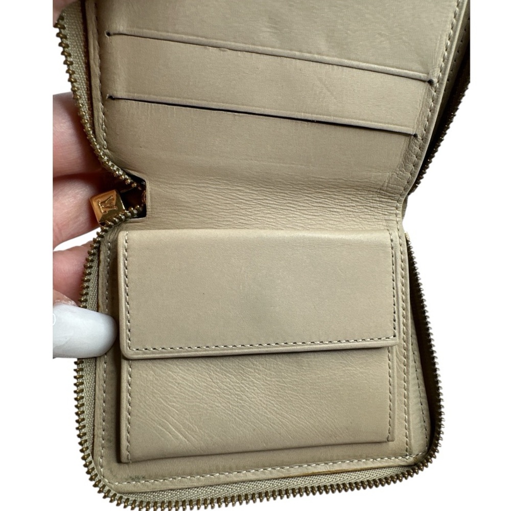 Louis Vuitton Yellow Vernis Patent Leather Bi-fold Zip Around Wallet BJ1909 - Picture 9 of 13